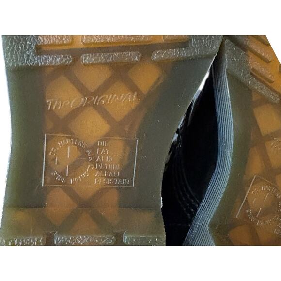 Dr. Martens 1460 Women's US 7 Black Shiny Patent Leather 8-Eye Combat Boots - Picture 11 of 11